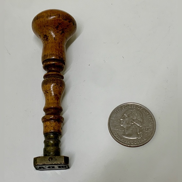 19th Century Antique Wooden Handle Metal Wax Seal Manual Press - Picture 13 of 16